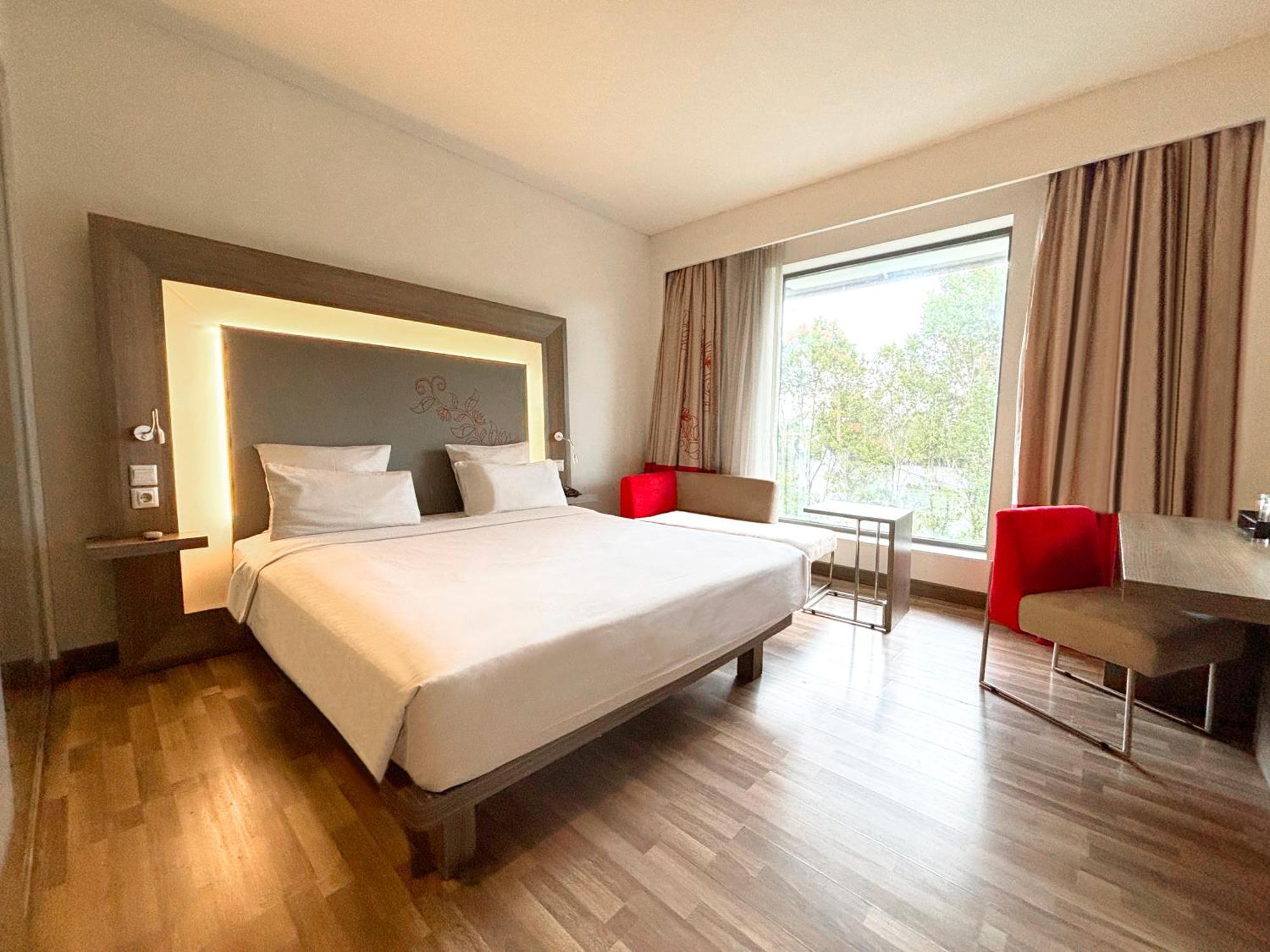 Novotel Banjarmasin Airport Banjarbaru Esterno foto